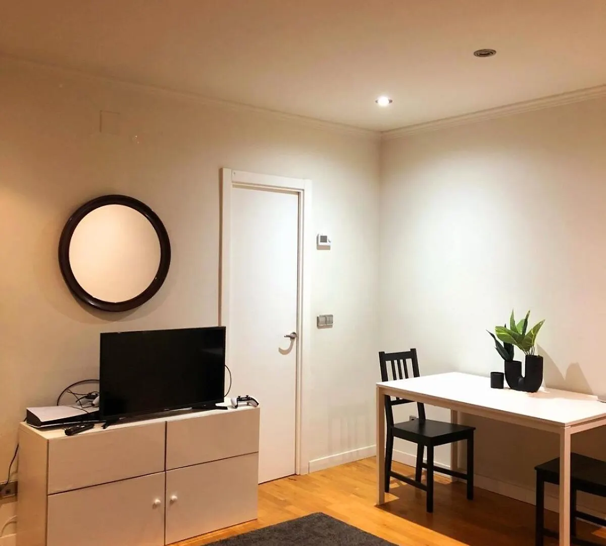 Barcelona Room location